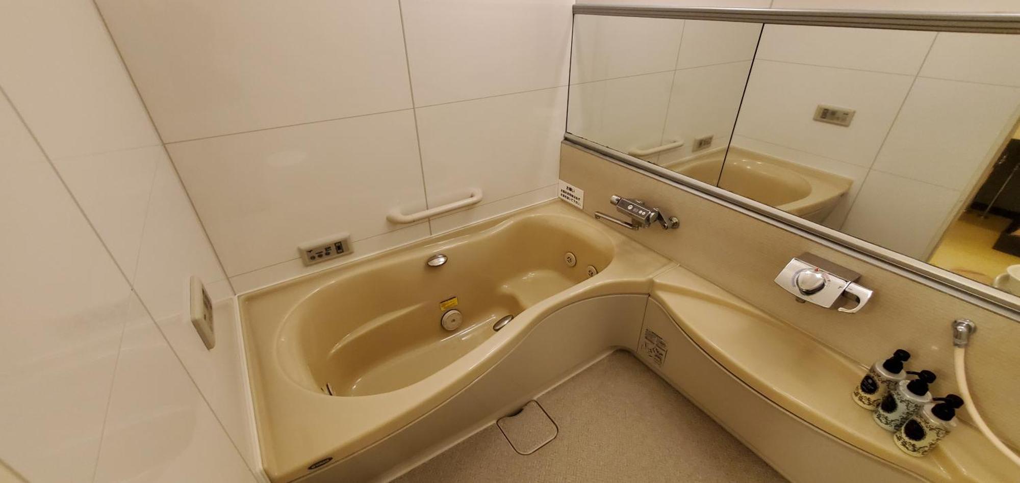 Hotel Golf Tsunashima (Adults Only) Yokohama  Exteriör bild